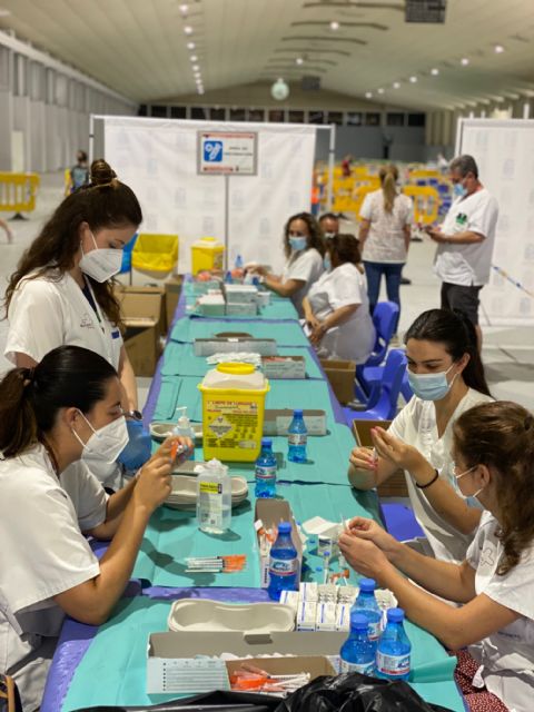 Ornada de vacunación para el tramo de 30 a 39 años - 2, Foto 2