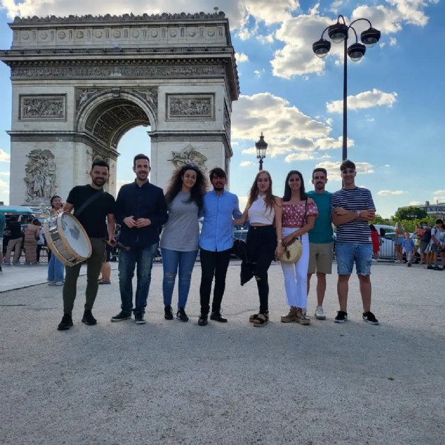 Los tambores de Mula suenan en la capital francesa coincidiendo con la Semana de la Moda de París - 2, Foto 2