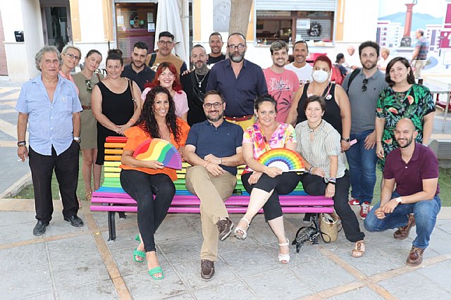 Lorca se sienta con orgullo - 1, Foto 1