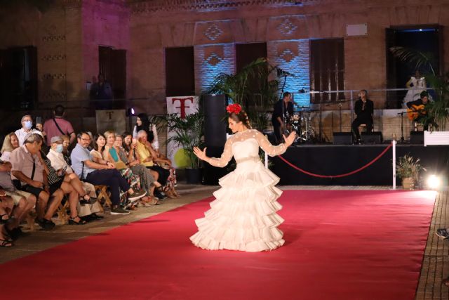 Estilo, elegancia y tradición en la Pasarela Flamenca de San Pedro del Pinatar - 5, Foto 5