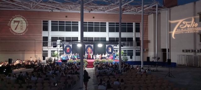 Puerto Lumbreras conmemora el 64 aniversario con motivo de su Independencia con un acto para reconocer a personalidades y entidades culturales y deportivas del municipio - 2, Foto 2