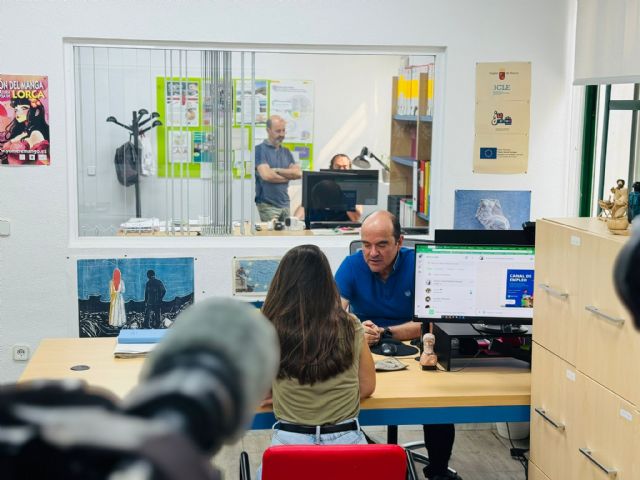 Más de centenar y medio de jóvenes han logrado un trabajo gracias al canal de WhatsApp Empleo Lorca Joven - 1, Foto 1