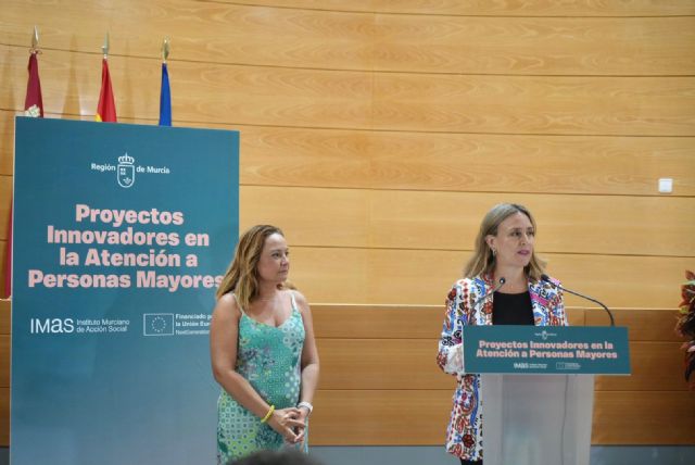 Política Social destina más de un millón a 16 municipios de la Región para proyectos de innovación en la atención a personas mayores - 2, Foto 2