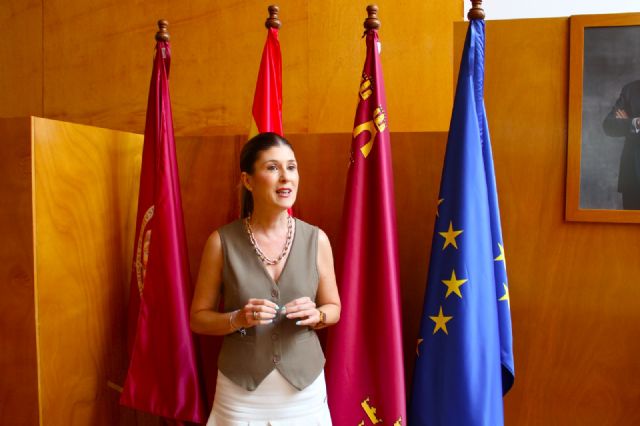 El Ayuntamiento convoca a un minuto de silencio en homenaje a Miguel Ángel Blanco en el XXVIII aniversario de su secuestro y asesinato por la banda terrorista ETA - 3, Foto 3