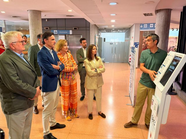 La Consejería de Infraestructuras implanta se&ntilde;alética accesible para facilitar la orientación y la autonomía de todos los ciudadanos - 2, Foto 2