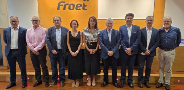 Mercedes P�rez S�nchez toma el relevo de Pedro D�az al frente de la patronal regional del transporte