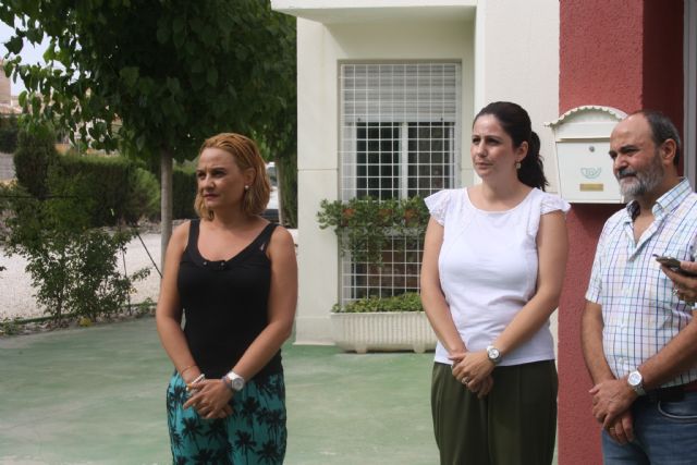 Los usuarios del centro de Betania reciben los diplomas de los cursos del programa Empleo con apoyo 2017 - 1, Foto 1