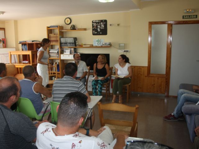 Los usuarios del centro de Betania reciben los diplomas de los cursos del programa Empleo con apoyo 2017 - 2, Foto 2