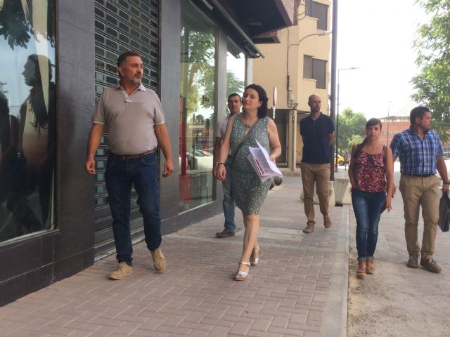 Avanzan las obras la renovación de calles y espacios urbanos adyacentes a Juan Carlos I de Lorca con una inversión de 544.000 euros - 2, Foto 2