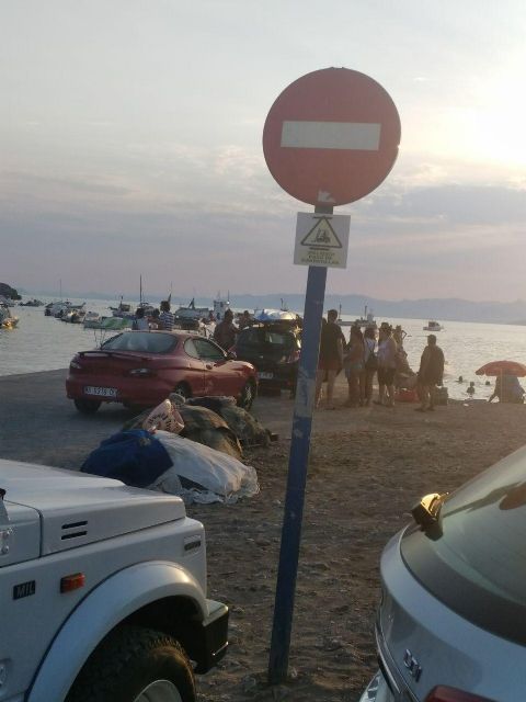 Podemos denuncia la dejadez del paseo marítimo situado entre Isla Plana-La Azohía - 2, Foto 2