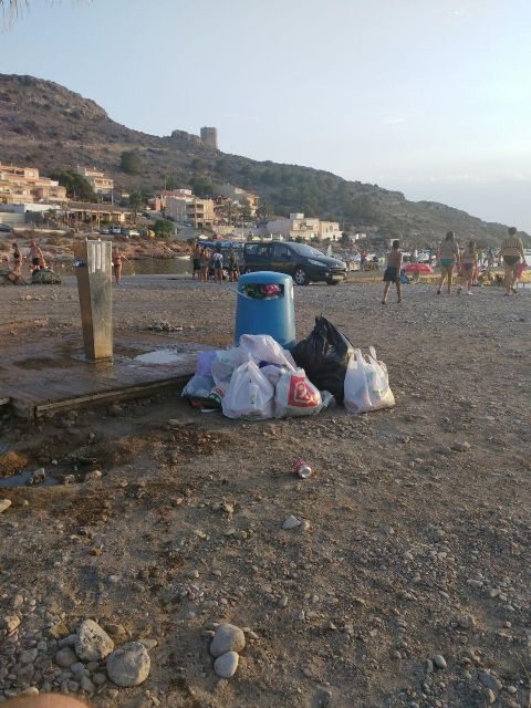 Podemos denuncia la dejadez del paseo marítimo situado entre Isla Plana-La Azohía - 5, Foto 5