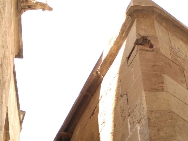 Huermur denuncia el desprendimiento de cascotes de una fachada de la Catedral de Murcia - 4, Foto 4