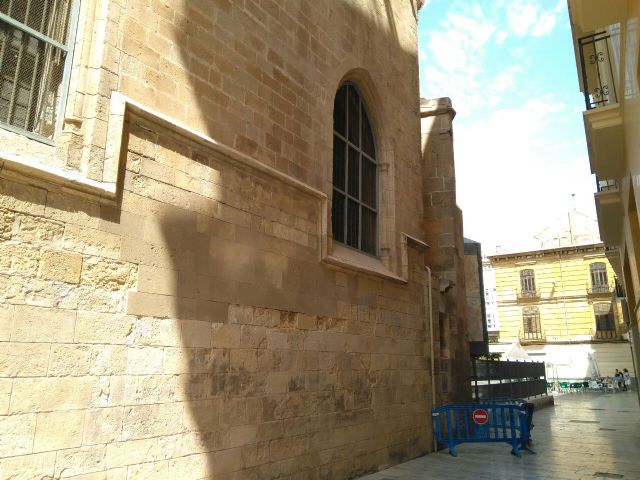 Huermur denuncia el desprendimiento de cascotes de una fachada de la Catedral de Murcia - 5, Foto 5