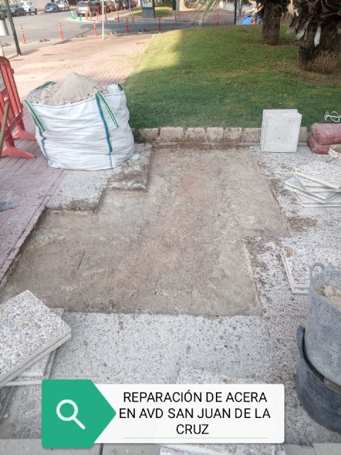 Fomento realiza más de 1.000 actuaciones de mantenimiento en aceras, calzadas y áreas peatonales de la ciudad - 2, Foto 2