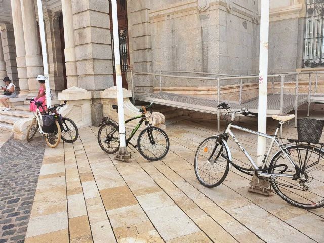 MC insistirá en habilitar espacios 'aparcabicicletas', apostando por el modelo antivandalismo utilizado en el norte del país - 3, Foto 3