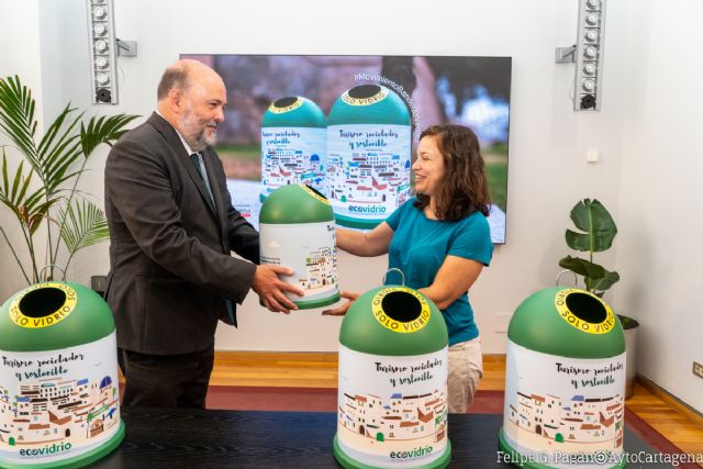 Ecovidrio premia al instituto Carthago Spartaria con un miniglú para el reciclaje de vidrio - 1, Foto 1