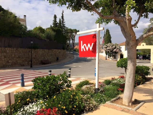 El 83% de los compradores internacionales de vivienda buscan orientación suroeste, los españoles la sureste, según un estudio de Keller Williams - 1, Foto 1