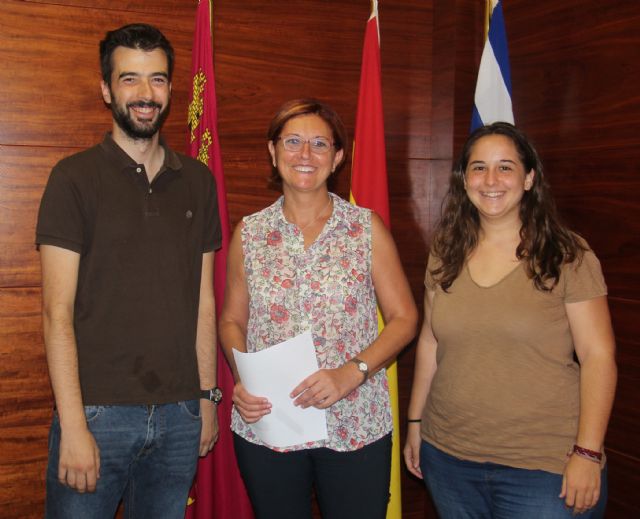 Firmados los convenios de colaboración con la AJAM y el Grupo de Coros y Danzas - 2, Foto 2