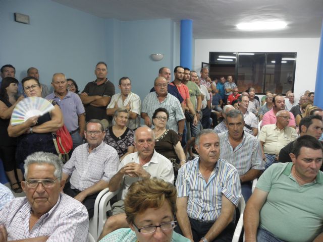 Masiva asistencia a la asamblea informativa celebrada en Totana por el agua, Foto 2
