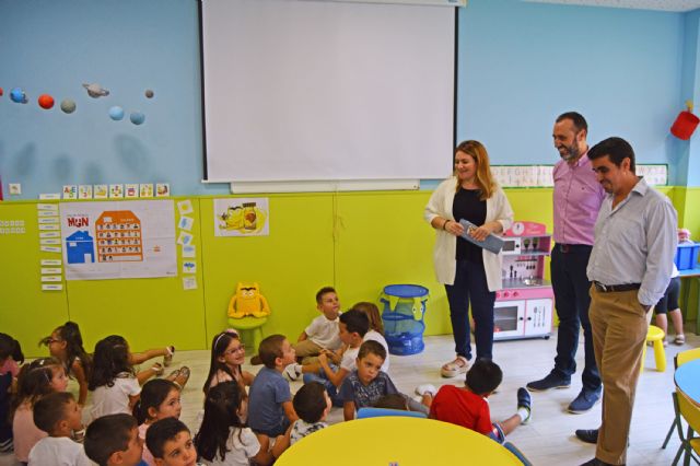 El colegio Monte Azahar estrena este curso un aula abierta de Secundaria - 1, Foto 1