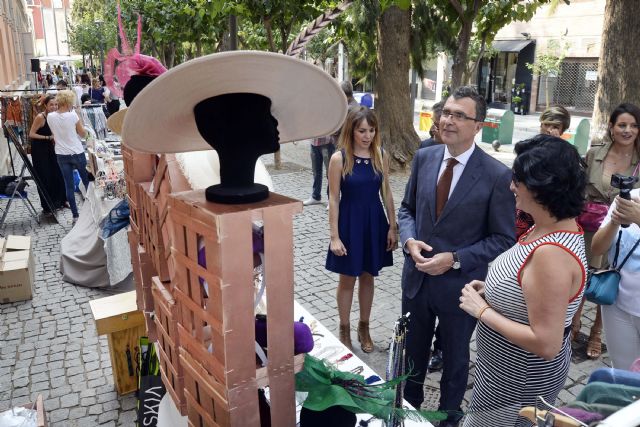 El diseño ´Made in Murcia´ viste la plaza Romea - 2, Foto 2