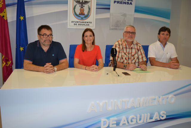 Comerciantes, hosteleros y Ayuntamiento coinciden en valorar muy positivamente el verano 2017 - 1, Foto 1