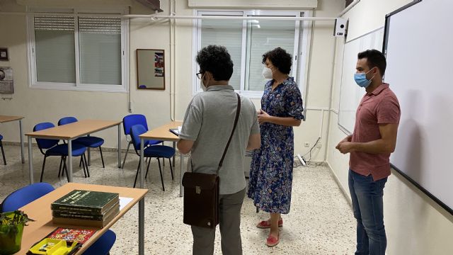 Técnicos de la Consejería de Educación visitan el antiguo colegio Sagrado Corazón para albergar los Ciclos Formativos del IES Rambla de Nogalte - 2, Foto 2