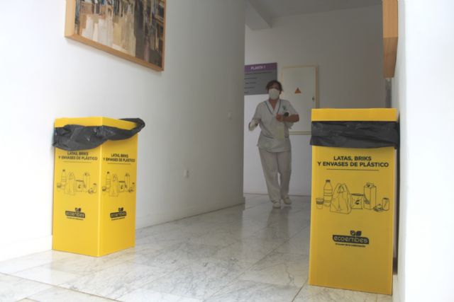 Se promoverán iniciativas de sensibilización ciudadana para reducir la utilización de envases de plástico en las dependencias municipales y en las actividades promovidas por la institución municipal - 1, Foto 1