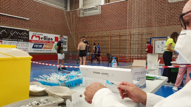 Vacunada al menos con la primera dosis casi el 90 por ciento de la población mayor de 12 años de Alcantarilla - 1, Foto 1