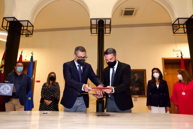 La Universidad de Murcia y la empresa pública SAES se unen para potenciar la investigación en ciberseguridad - 1, Foto 1