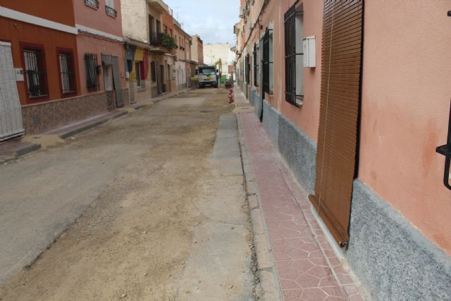 En los próximos días finalizarán las obra de renovación de servicios y adoquinado mediante plataforma única en la calle Romualdo López Cánovas, Foto 5