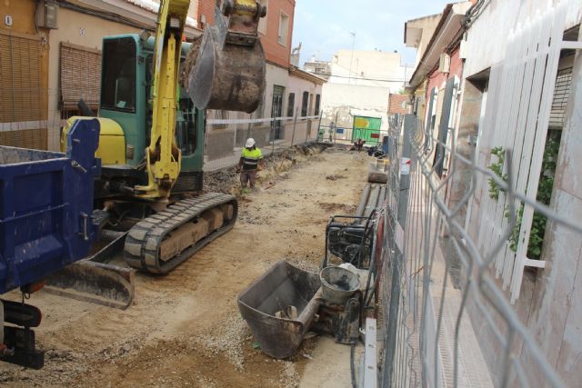 En los próximos días finalizarán las obra de renovación de servicios y adoquinado mediante plataforma única en la calle Romualdo López Cánovas, Foto 8