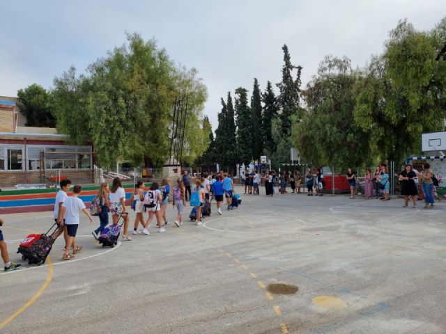 Los escolares empiezan hoy las clases del nuevo curso en Bullas y La Copa - 1, Foto 1
