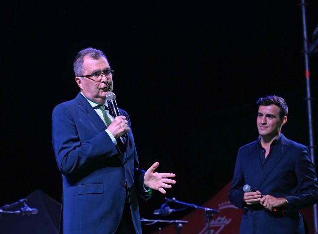 Viva Suecia emociona con un pregón histórico que llena la Plaza de la Catedral en el inicio de la Feria de Murcia 2025 - 2, Foto 2