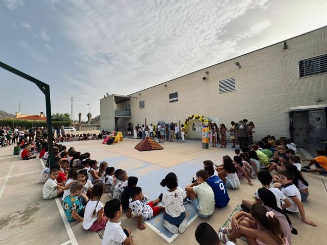 Archena inicia el curso escolar con 2.300 alumnos y 250 docentes en sus aulas - 3, Foto 3