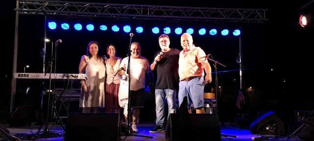 Los vecinos de Los Jardines celebraron sus fiestas de barrio - 2, Foto 2