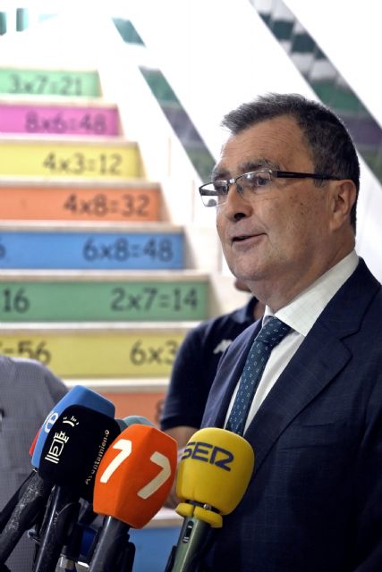 Miles de escolares comienzan las clases con instalaciones renovadas en 56 colegios públicos de Murcia - 2, Foto 2