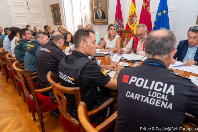 Más de un centenar de efectivos diarios garantizarán la seguridad en Carthagineses y Romanos - 1, Foto 1