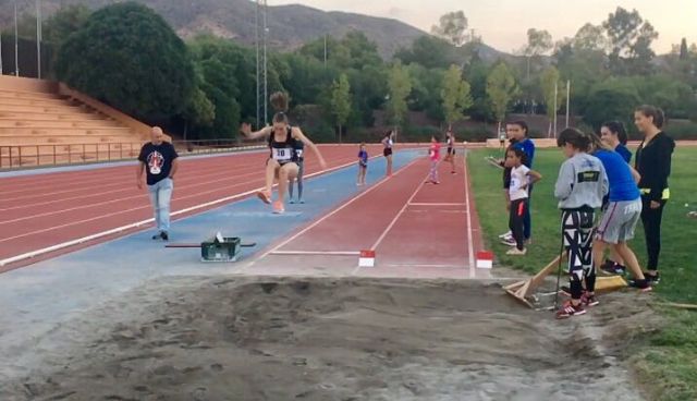 La pista de atletismo Úrsula Ruiz acoge el Gran Premio de Atletismo Gráficos Mariano - 2, Foto 2