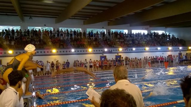 Más de 350 nadadores conmemoran el trígésimo aniversario del Club de Natación con la participación en el Trofeo Ciudad de Lorca - 3, Foto 3