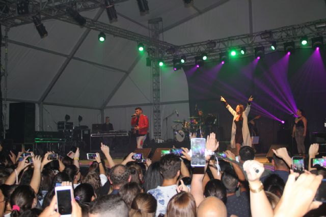 Demarco, el Maki y María Artés La Morena fueron anoche los protagonistas en las fiestas de Puerto Lumbreras - 2, Foto 2