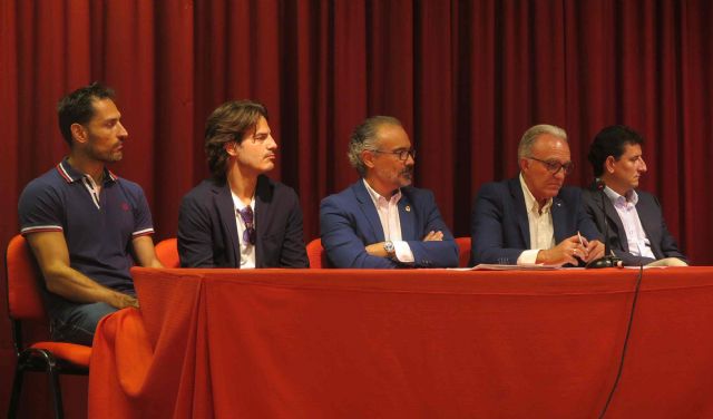 El Ayuntamiento de Caravaca entrega los Premios Extraordinarios de Educación a nueve estudiantes de centros educativos del municipio - 3, Foto 3