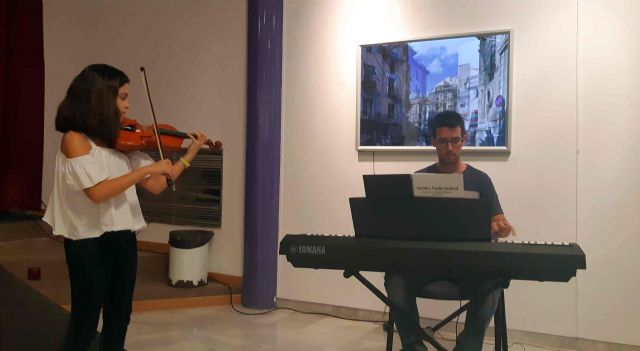 El Ayuntamiento de Caravaca entrega los Premios Extraordinarios de Educación a nueve estudiantes de centros educativos del municipio - 5, Foto 5