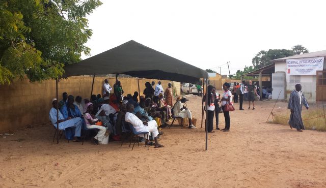 La Facultad de Óptica y Optometría de la UMU y Azul en Acción llevan a Senegal gafas montadas en la Universidad de Murcia - 3, Foto 3