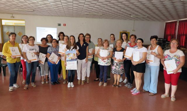El Ayuntamiento de Caravaca pone en marcha un plan formativo con las asociaciones de mujeres del municipio - 1, Foto 1