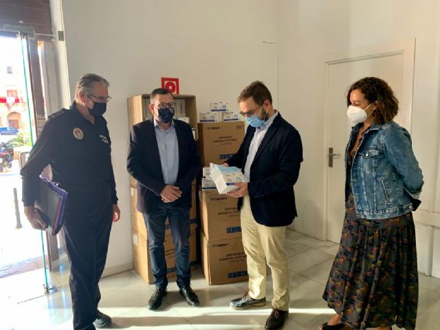El Ayuntamiento de Lorca hará entrega de 12.000 mascarillas entre los trabajadores agrarios - 1, Foto 1