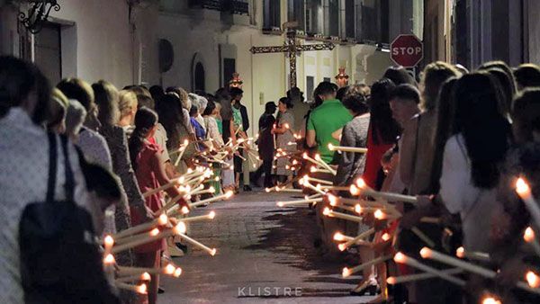 El Rosario vespertino se ha convertido en un momento único de la Hermandad de la Vera-cruz Ilipenses - 4, Foto 4