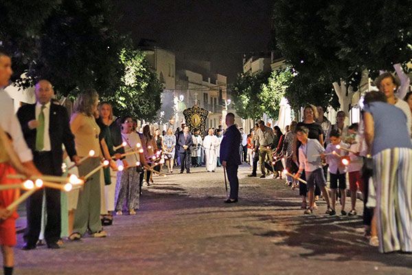 El Rosario vespertino se ha convertido en un momento único de la Hermandad de la Vera-cruz Ilipenses - 5, Foto 5