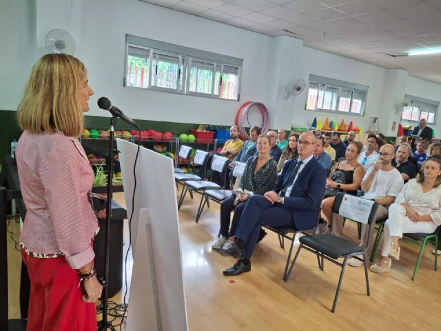 64 colegios reciben el kit de tecnología, desarrollo sostenible y programación de 'DigiCraft' para mejorar la competencia digital - 1, Foto 1