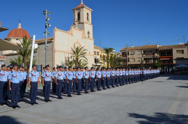 El alcalde recibió en el Ayuntamiento a los 137 nuevos alumnos de la AGA a los que declaró vecinos del municipio - 1, Foto 1